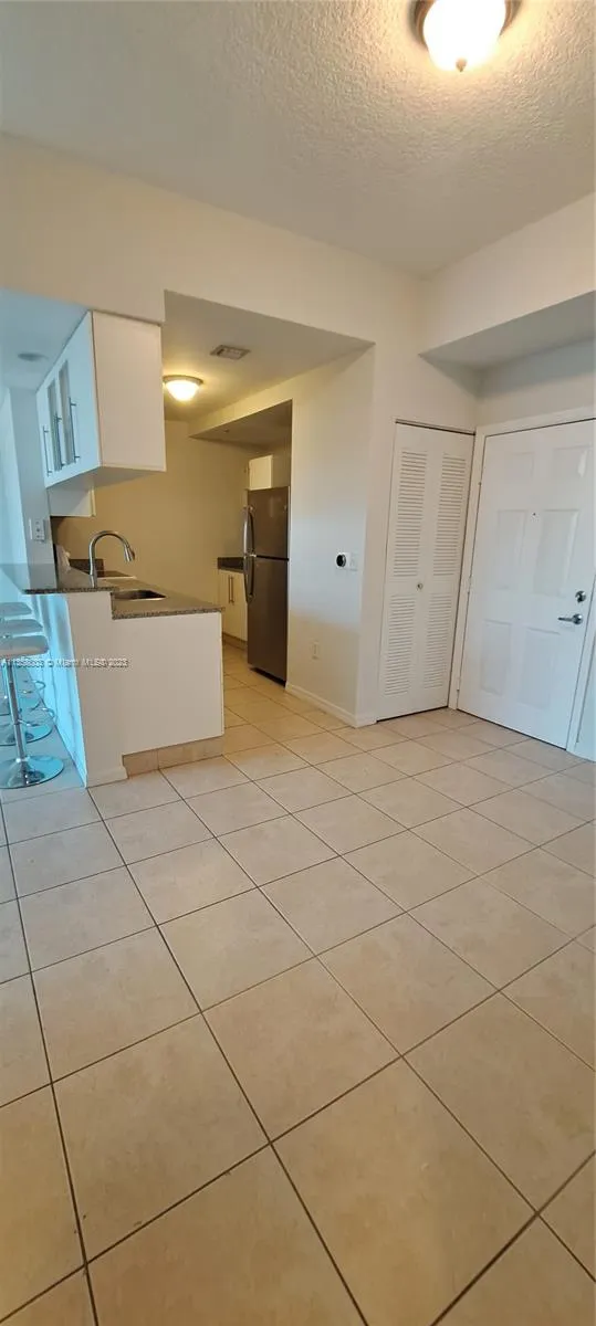 1800 Biscayne Plaza #606 image #10