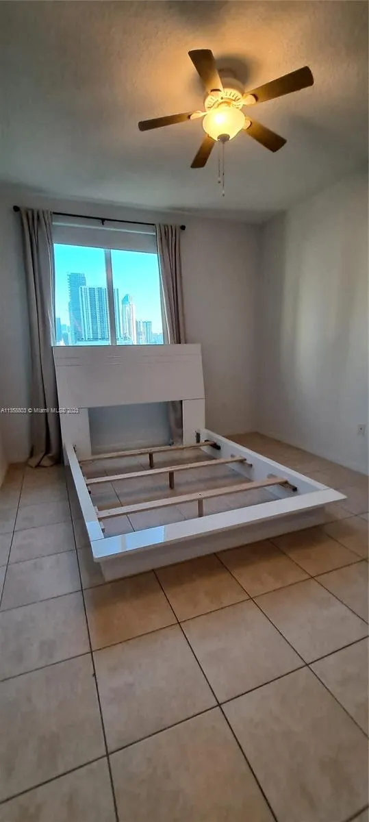 1800 Biscayne Plaza #606 image #11