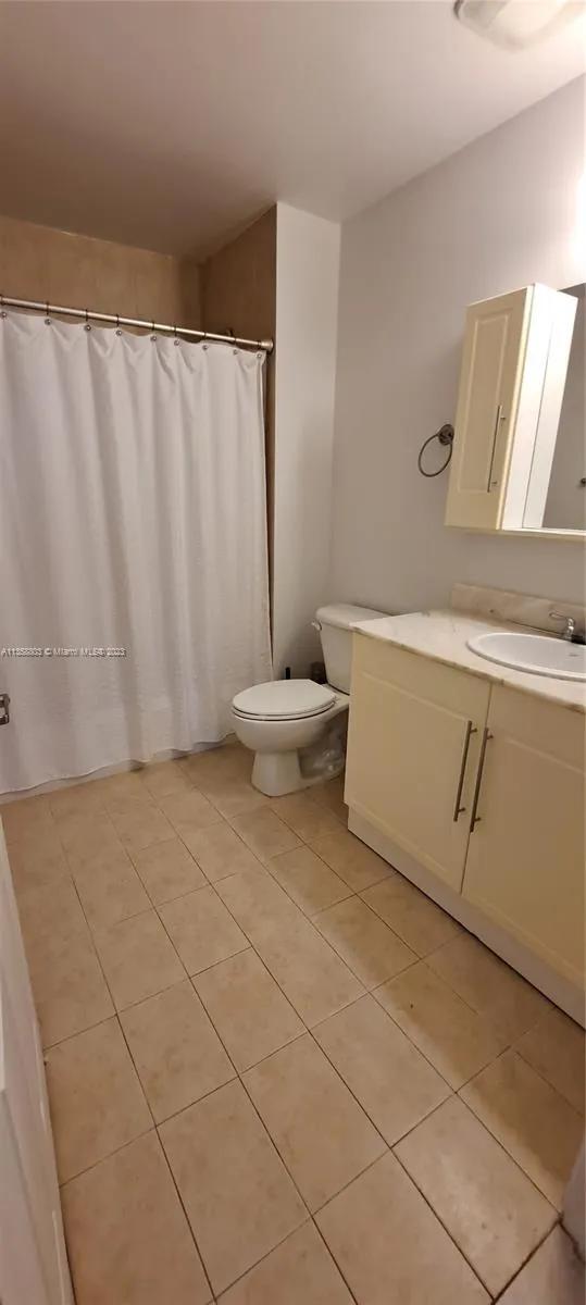 1800 Biscayne Plaza #606 image #9