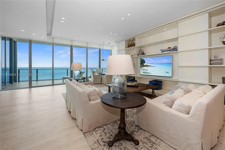 Chateau Beach Residences #1201 image #12