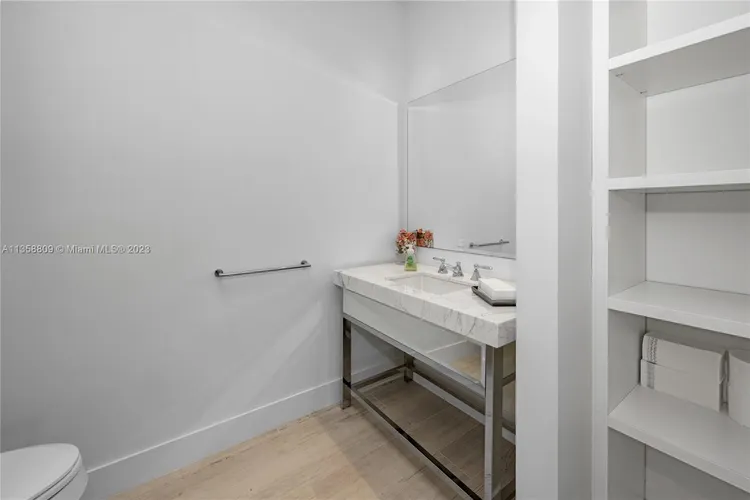 Chateau Beach Residences #1201 image #15