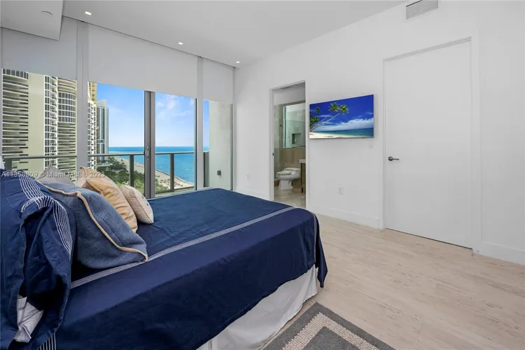 Chateau Beach Residences #1201 image #16