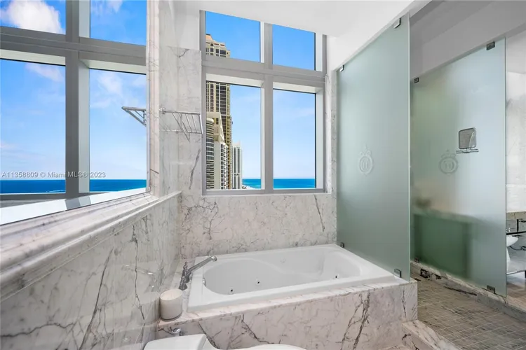 Chateau Beach Residences #1201 image #23
