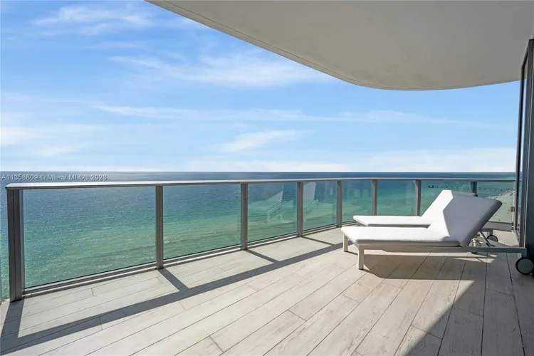 Chateau Beach Residences #1201 image #27