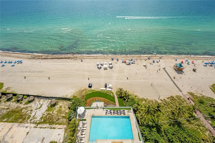 Chateau Beach Residences #1201 image #28
