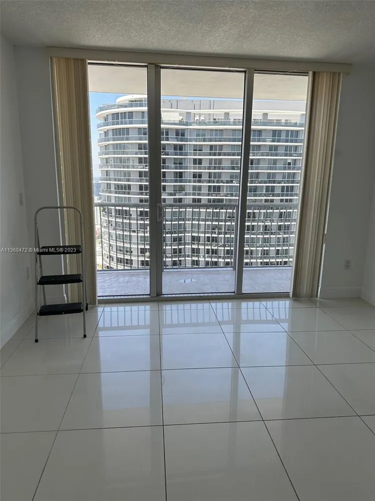 Opera Tower #5209 image #6