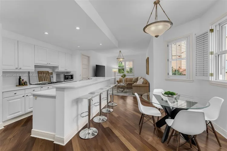 Padua Condo Deering Bay #228 image #22