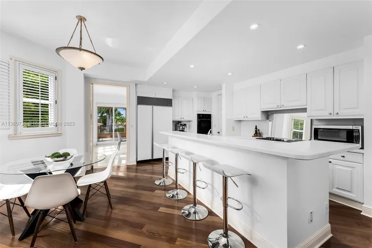 Padua Condo Deering Bay #228 image #6