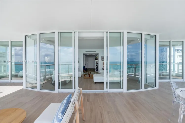 La Tour #803 image #40