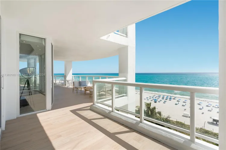 La Tour #803 image #41