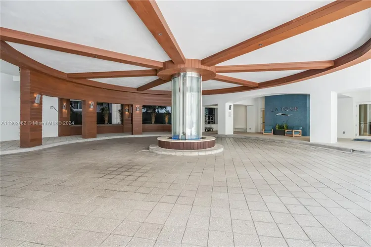 La Tour #803 image #66