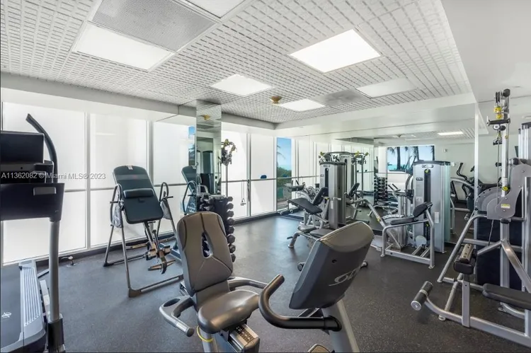 La Tour #803 image #75