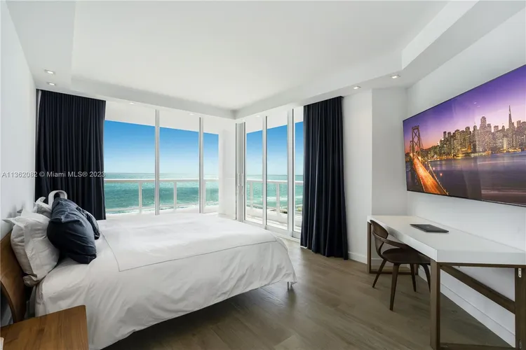 La Tour #803 image #8