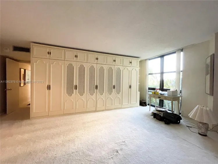 Towers of Key Biscayne #D302 image #10