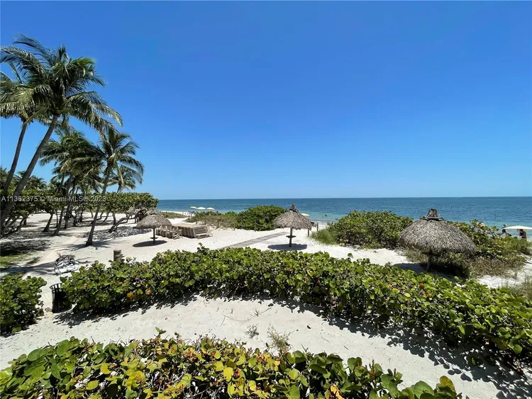 Towers of Key Biscayne #D302 image #11