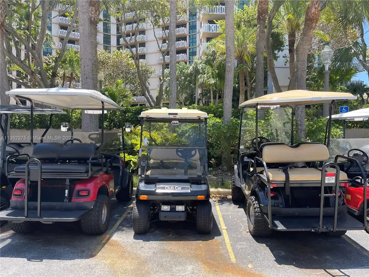 Towers of Key Biscayne #D302 image #16