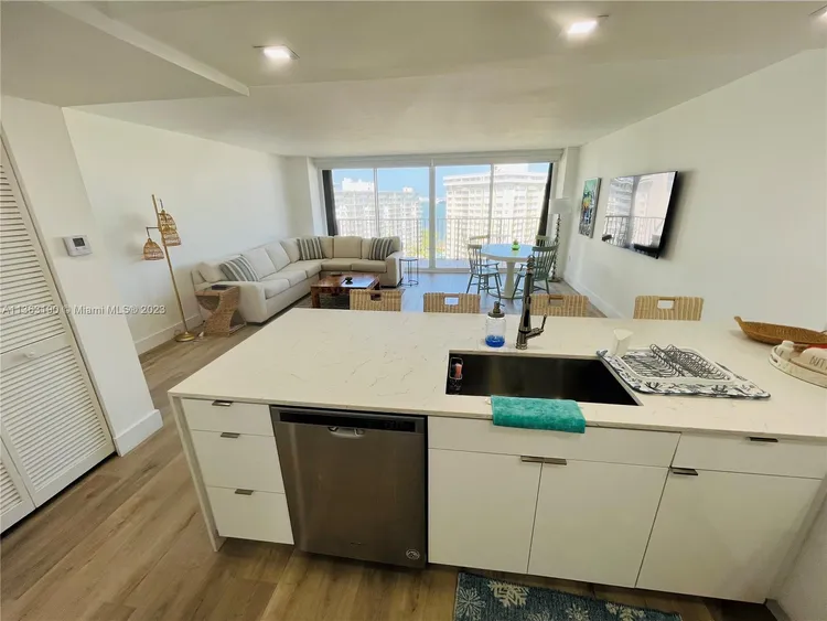 Costa Bella #1414 image #6