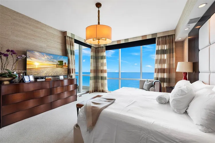 Turnberry Ocean Colony #2104 image #21