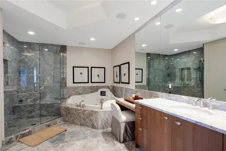 Turnberry Ocean Colony #2104 image #26