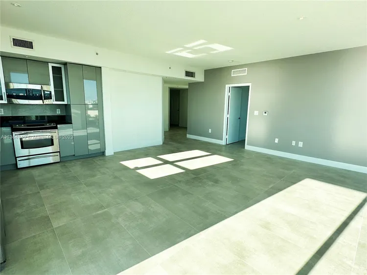 360 Condo #1413 image #20