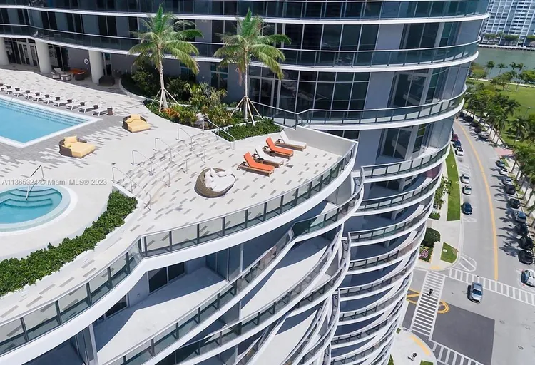 Aria on the Bay #1705 image #10
