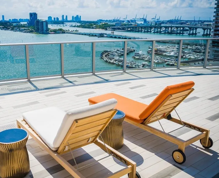 Aria on the Bay #1705 image #12
