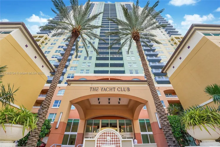 Yacht Club at Portofino #3012 image #31