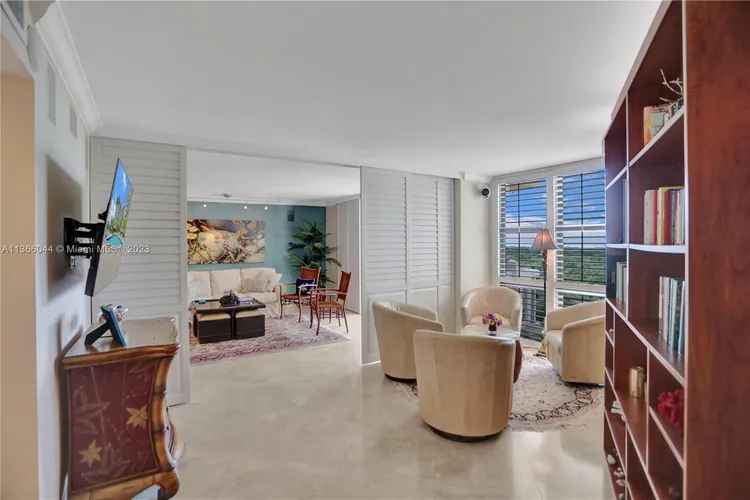 Towers of Key Biscayne #B1104 image #18