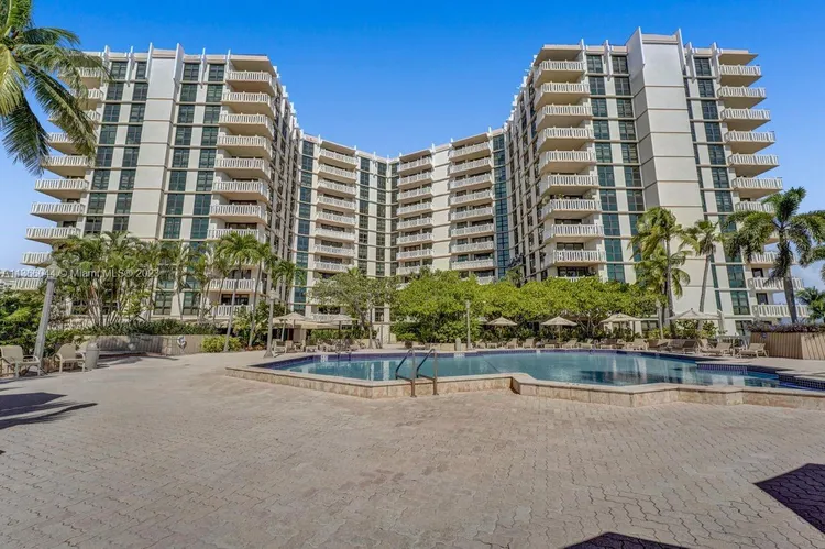 Towers of Key Biscayne #B1104 image #26