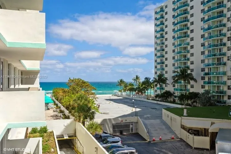 Sea Air Towers #424 image #16