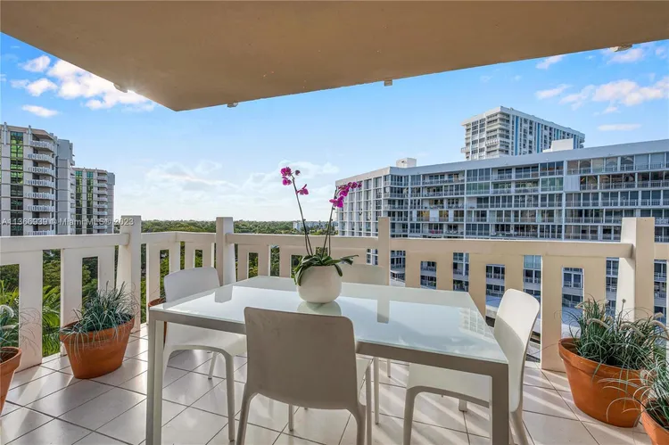 Towers of Key Biscayne #A607 image #26