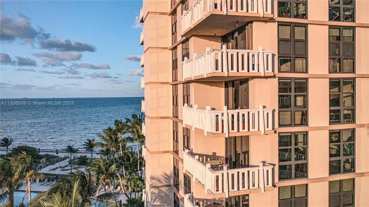 Towers of Key Biscayne #A607 image #48