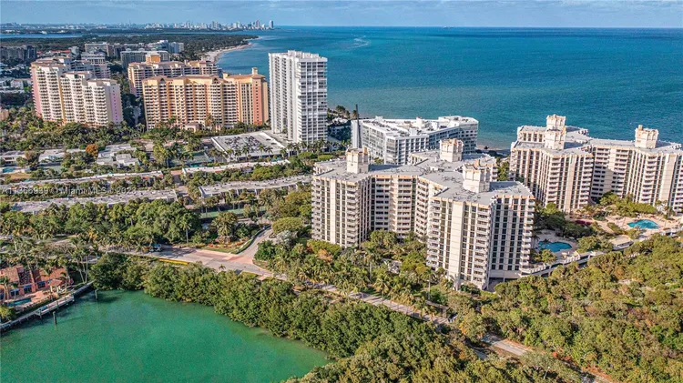 Towers of Key Biscayne #A607 image #54