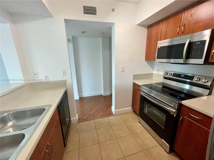 The Waverly at Surfside #321 image #8