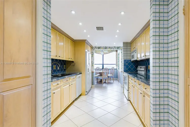 Two Grove Isle Condo #B1402 image #9