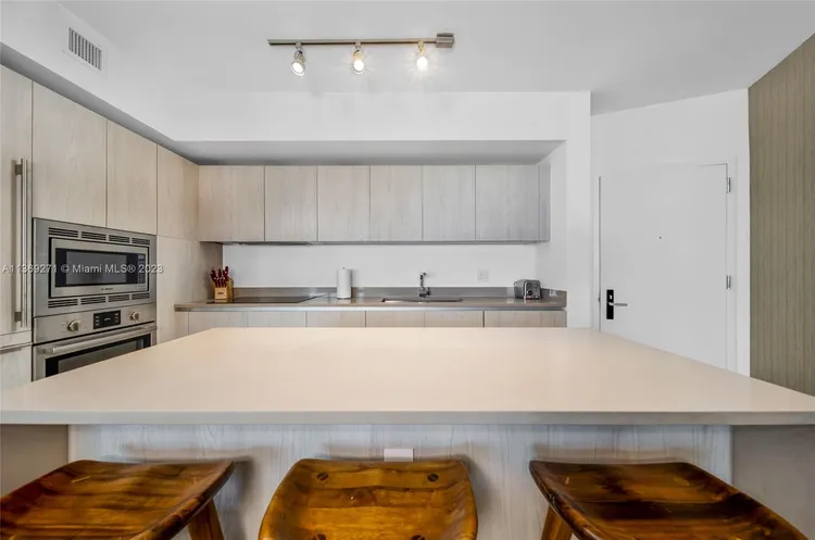 Hyde Resorts & Residences #1410 image #9