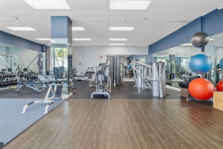 Belle Plaza #801 image #13