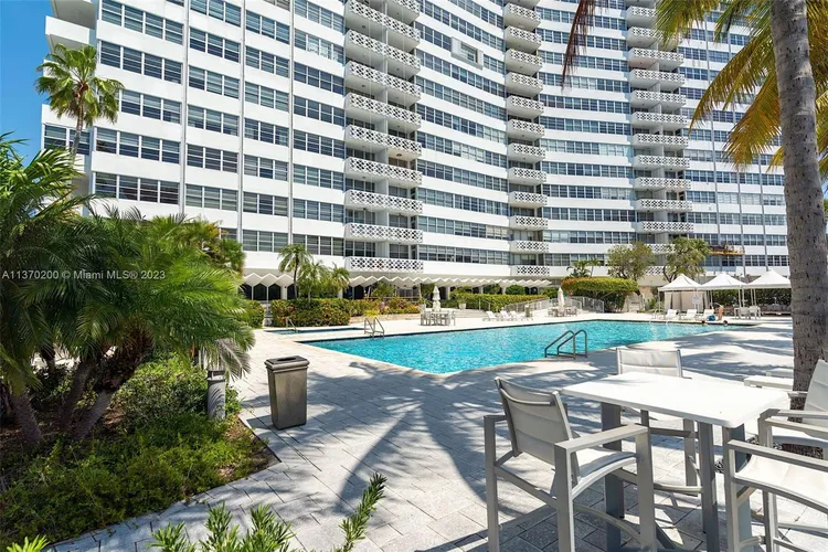 Belle Plaza #801 image #17