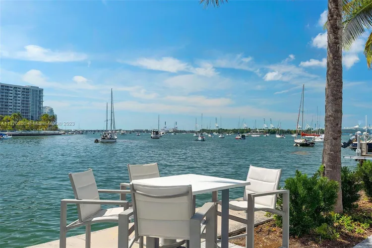 Belle Plaza #801 image #19