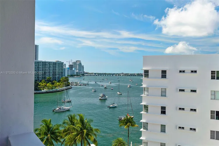 Belle Plaza #801 image #32