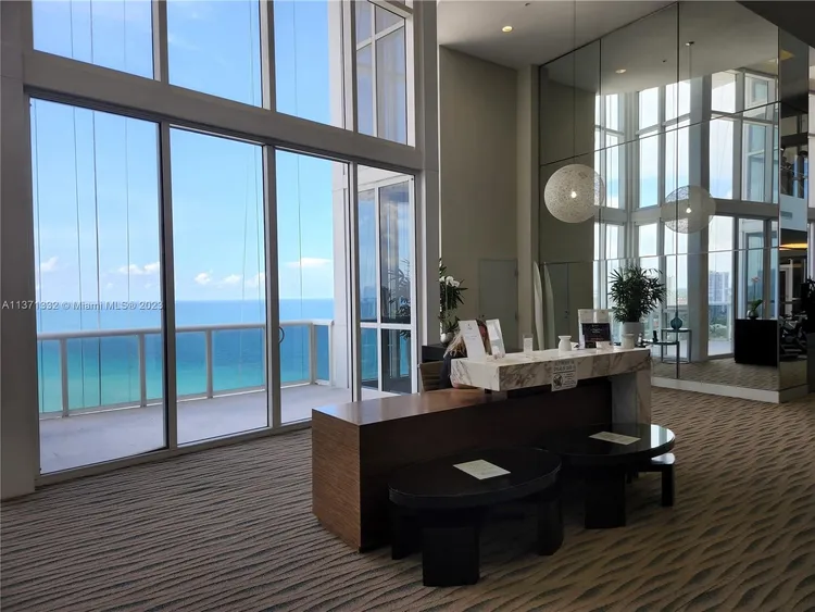 Trump Royale #4101A image #18