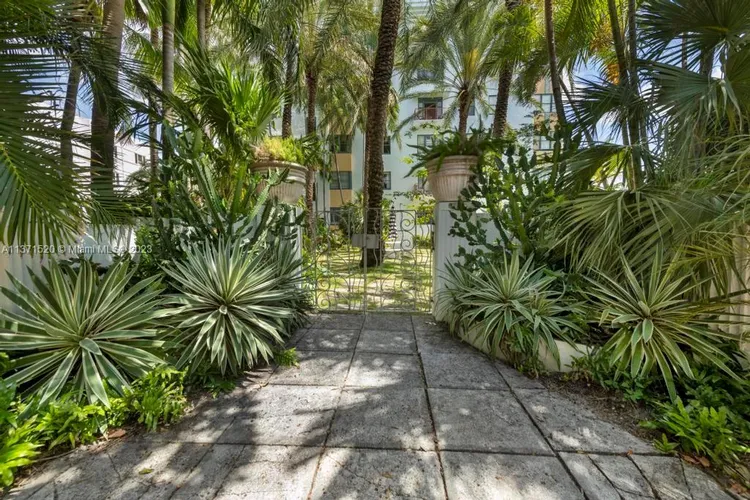 Helen Mar #1D image #26