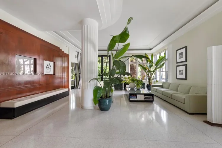 Helen Mar #1D image #6