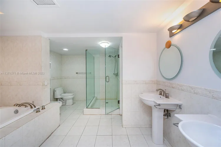 Key Colony IV Botanica #303 image #12