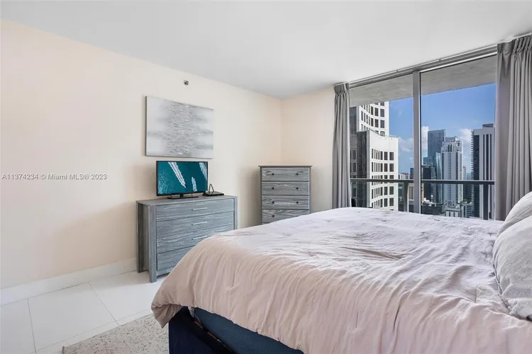 500 Brickell #3306 image #11