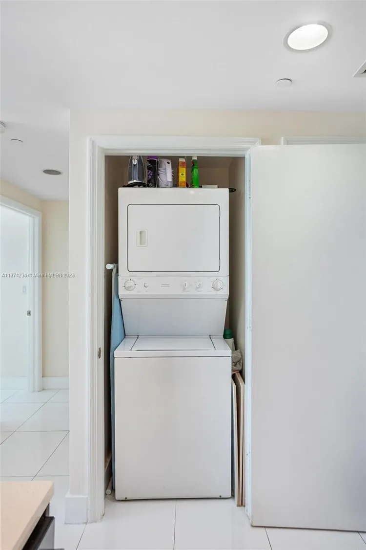 500 Brickell #3306 image #12