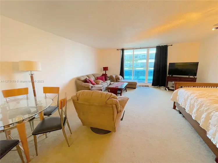 Roney Palace #630 image #15