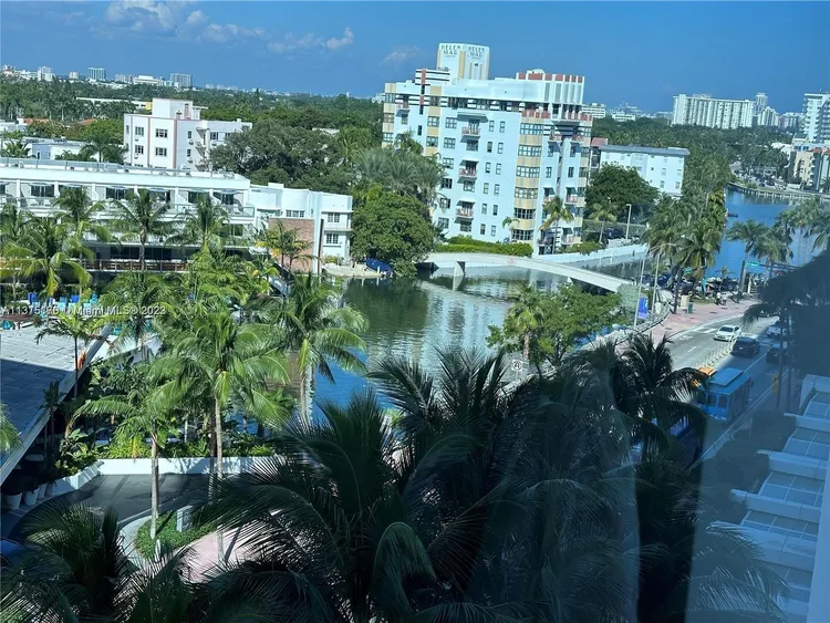 Roney Palace #630 image #20