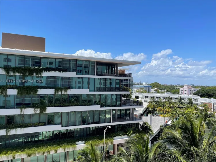 Roney Palace #630 image #21