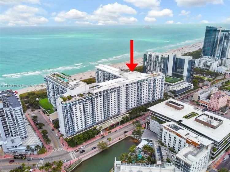 Roney Palace #630 image #28